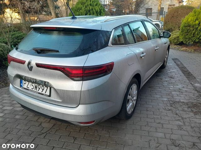 Рено Меган 2022 у Європі на Automoto.ua Сірий Рено Меган, об'ємом двигуна 1 л та пробігом 132 тис. км за 12809 $, фото 3 на Automoto.ua