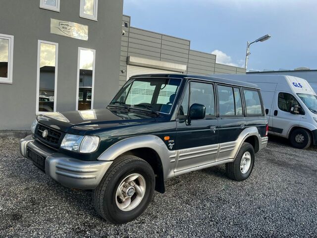 Міцубісі Галоппер 2000 у Європі на Automoto.ua Зелений Міцубісі Галоппер, об'ємом двигуна 2.97 л та пробігом 155 тис. км за 7619 $, фото 1 на Automoto.ua