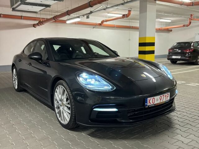 Порше Panamera, об'ємом двигуна 3 л та пробігом 86 тис. км за 68035 $, фото 2 на Automoto.ua