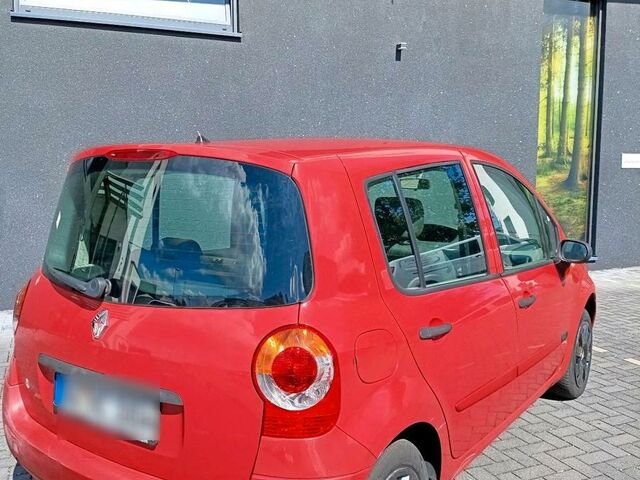 Рено Модус 2006 в Европе на Automoto.ua Рено Модус, объемом двигателя 0 л и пробегом 106 тыс. км за 1999 $, фото 7 на Automoto.ua