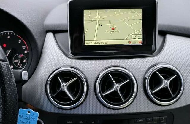 Мерседес Б-класс 2014 в Европе на Automoto.ua Черный Мерседес Б-класс, объемом двигателя 2.14 л и пробегом 237 тыс. км за 12107 $, фото 28 на Automoto.ua