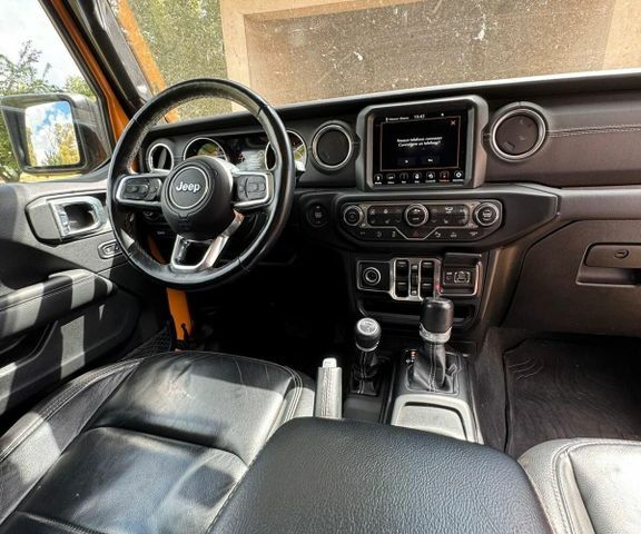 Джип Gladiator 2022 в Европе на Automoto.ua Черный Джип Gladiator, объемом двигателя 2.99 л и пробегом 50 тыс. км за 44484 $, фото 5 на Automoto.ua