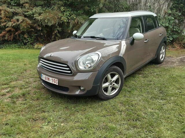 Коричневий Міні Cooper Countryman, об'ємом двигуна 1.6 л та пробігом 146 тис. км за 10799 $, фото 6 на Automoto.ua