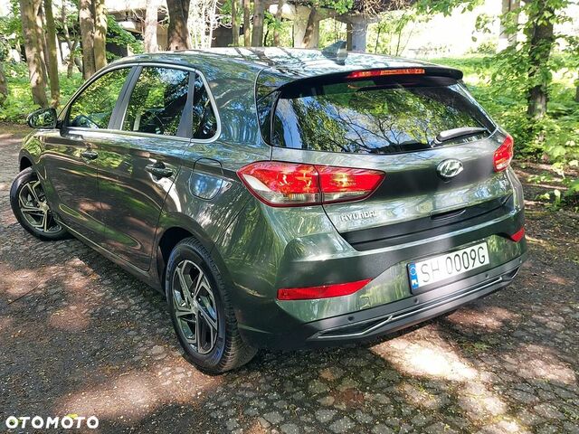 Хендай i30, объемом двигателя 1.5 л и пробегом 11 тыс. км за 18790 $, фото 1 на Automoto.ua