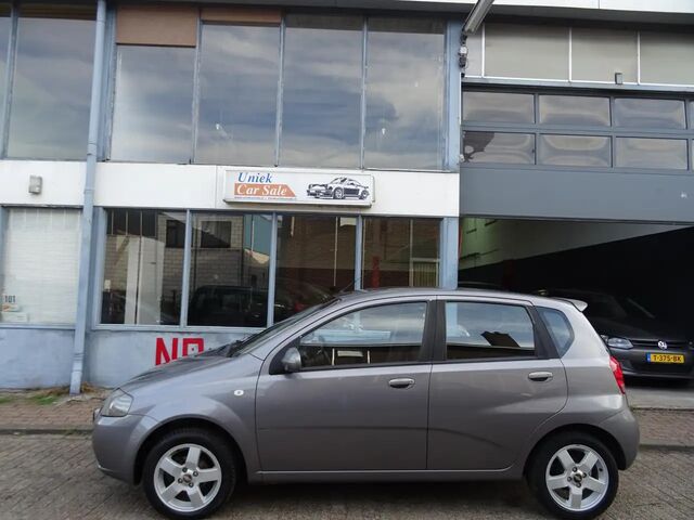 Шевроле Калос 2007 в Европе на Automoto.ua Серый Шевроле Калос, объемом двигателя 1.4 л и пробегом 142 тыс. км за 2276 $, фото 1 на Automoto.ua