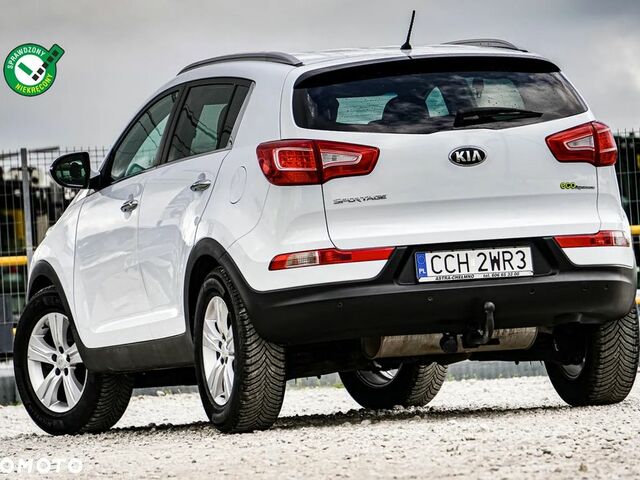 Киа Sportage, объемом двигателя 1.59 л и пробегом 193 тыс. км за 10043 $, фото 5 на Automoto.ua