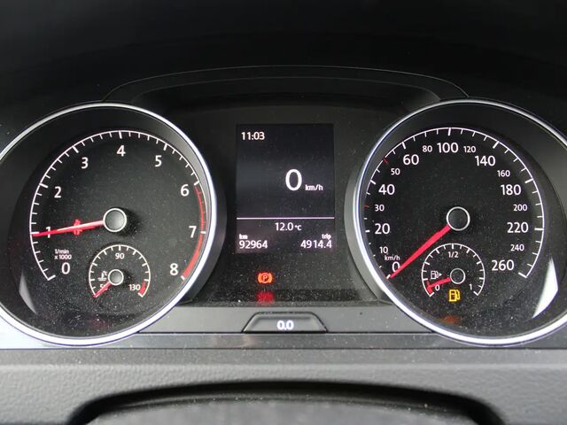 Фольксваген Гольф 2018 в Европе на Automoto.ua Белый Фольксваген Гольф, объемом двигателя 1 л и пробегом 93 тыс. км за 16297 $, фото 3 на Automoto.ua