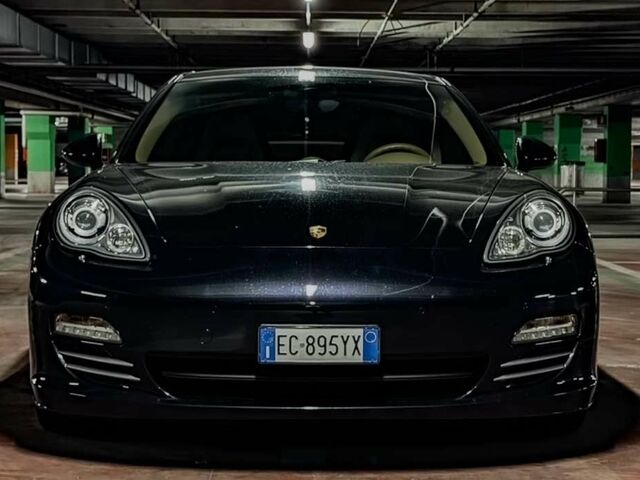 Чорний Порше Panamera, об'ємом двигуна 3.61 л та пробігом 95 тис. км за 36491 $, фото 1 на Automoto.ua