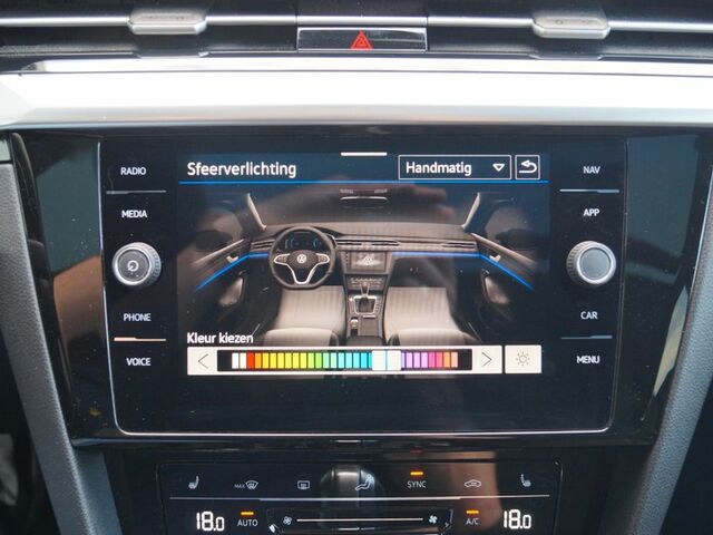 Фольксваген Arteon 2021 у Європі на Automoto.ua Сірий Фольксваген Arteon, об'ємом двигуна 1.4 л та пробігом 197 тис. км за 23835 $, фото 16 на Automoto.ua