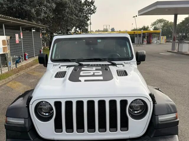 Джип Вранглер 2020 в Европе на Automoto.ua Белый Джип Вранглер, объемом двигателя 2.14 л и пробегом 115 тыс. км за 46462 $, фото 7 на Automoto.ua