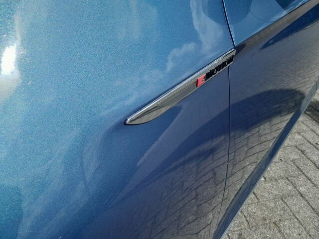 Фольксваген Пассат Вариант 2016 в Европе на Automoto.ua Синий Фольксваген Пассат Вариант, объемом двигателя 1.98 л и пробегом 69 тыс. км за 22062 $, фото 21 на Automoto.ua