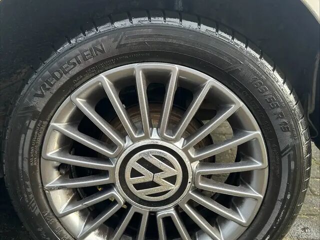 Фольксваген Ап 2013 у Європі на Automoto.ua Білий Фольксваген Ап, об'ємом двигуна 0 л та пробігом 153 тис. км за 5846 $, фото 5 на Automoto.ua