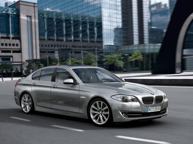 БМВ 5 Серія, Седан 2010 - н.в. 550i xDrive (F10)