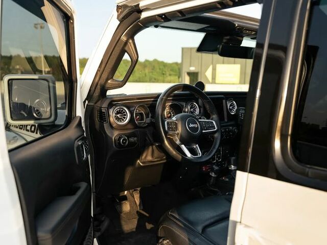 Джип Wrangler, об'ємом двигуна 6.42 л та пробігом 47 тис. км за 120734 $, фото 31 на Automoto.ua