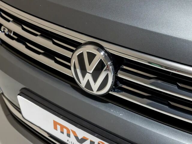 Фольксваген Tiguan Allspace 2020 в Европе на Automoto.ua Серый Фольксваген Tiguan Allspace, объемом двигателя 1.98 л и пробегом 118 тыс. км за 41949 $, фото 9 на Automoto.ua