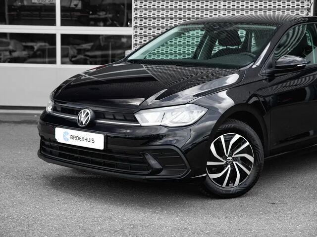 Фольксваген Поло 2024 в Европе на Automoto.ua Черный Фольксваген Поло, объемом двигателя 1 л и пробегом 43 тыс. км за 24915 $, фото 3 на Automoto.ua