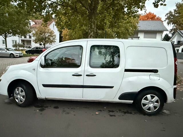 Рено Kangoo E-TECH 2012 в Европе на Automoto.ua Рено Kangoo E-TECH, объемом двигателя 0 л и пробегом 77 тыс. км за 2900 $, фото 2 на Automoto.ua