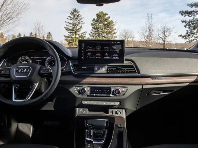 Дивитись фото салона Audi Q5 2024