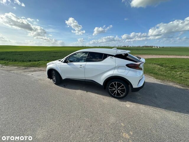 Тойота C-HR, объемом двигателя 1.8 л и пробегом 107 тыс. км за 18099 $, фото 4 на Automoto.ua