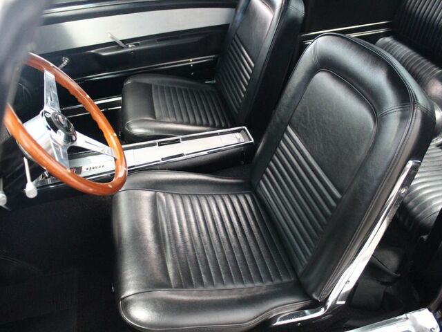 Черный Форд Мустанг, объемом двигателя 4.6 л и пробегом 45 тыс. км за 86006 $, фото 8 на Automoto.ua