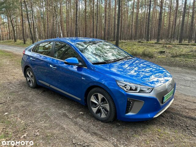 Хендай Ioniq, объемом двигателя 0 л и пробегом 63 тыс. км за 14147 $, фото 2 на Automoto.ua