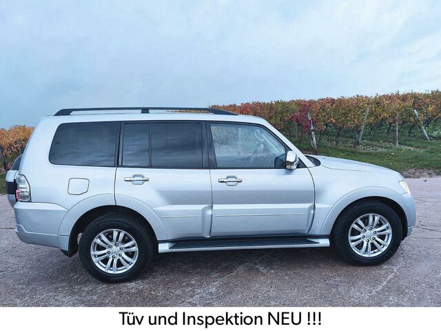 Мицубиси Паджеро 2015 в Европе на Automoto.ua Серебряный Мицубиси Паджеро, объемом двигателя 3.2 л и пробегом 100 тыс. км за 29990 $, фото 2 на Automoto.ua