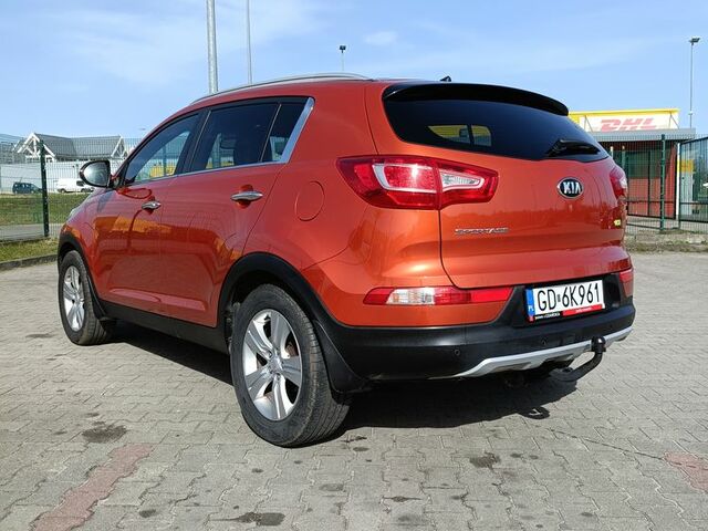 Кіа Sportage, об'ємом двигуна 1.59 л та пробігом 95 тис. км за 10130 $, фото 9 на Automoto.ua