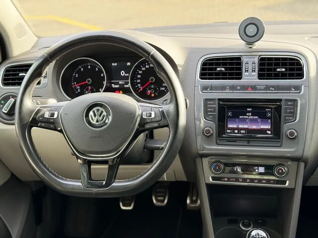 Фольксваген Поло 2014 у Європі на Automoto.ua Білий Фольксваген Поло, об'ємом двигуна 1.15 л та пробігом 122 тис. км за 11396 $, фото 9 на Automoto.ua