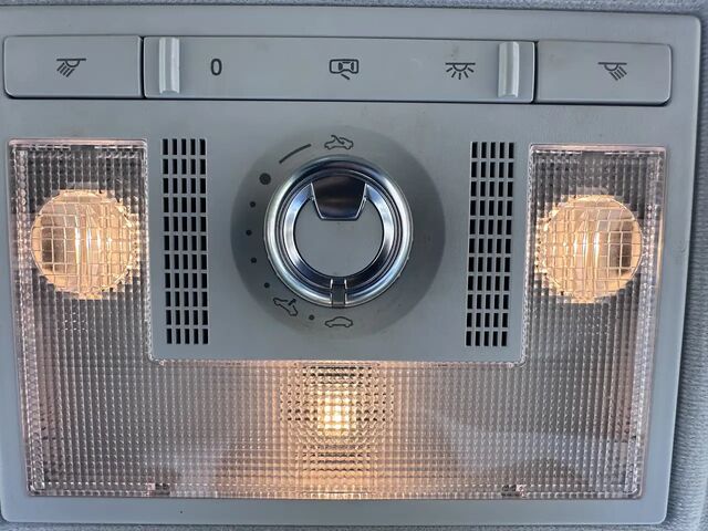 Фольксваген Ап 2012 у Європі на Automoto.ua Фольксваген Ап, об'ємом двигуна 1 л та пробігом 121 тис. км за 7293 $, фото 13 на Automoto.ua