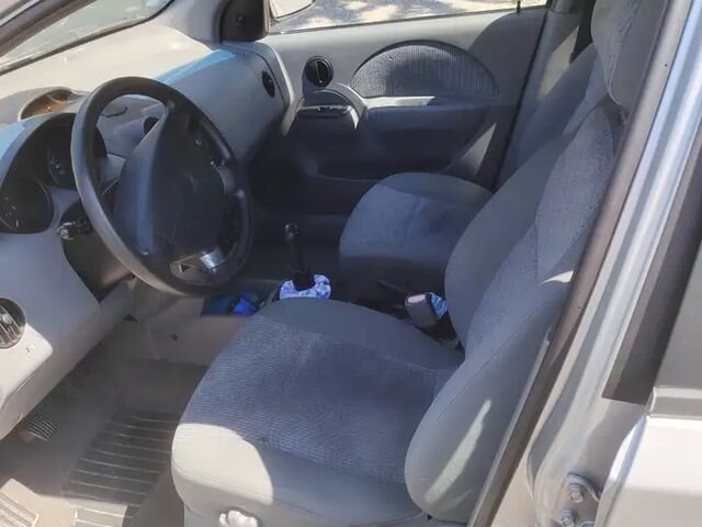 Шевроле Калос 2005 у Європі на Automoto.ua Срібний Шевроле Калос, об'ємом двигуна 1.15 л та пробігом 66 тис. км за 2910 $, фото 7 на Automoto.ua