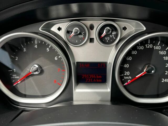 Форд Фокус, объемом двигателя 1.6 л и пробегом 291 тыс. км за 3240 $, фото 16 на Automoto.ua