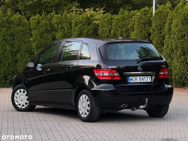 Мерседес Б-класс 2007 в Европе на Automoto.ua Черный Мерседес Б-класс, объемом двигателя 1 л и пробегом 284 тыс. км за 3124 $, фото 12 на Automoto.ua