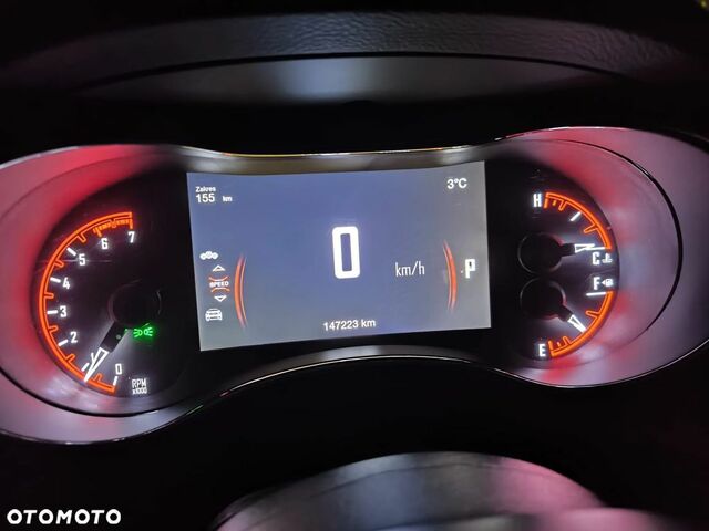 Додж Дюранго 2016 в Европе на Automoto.ua Белый Додж Дюранго, объемом двигателя 5.65 л и пробегом 147 тыс. км за 114000 $, фото 26 на Automoto.ua