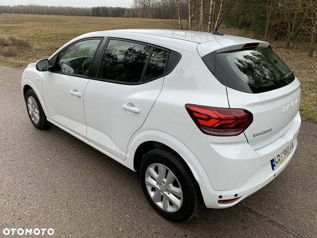 Дачія Sandero, об'ємом двигуна 1 л та пробігом 6 тис. км за 13801 $, фото 2 на Automoto.ua