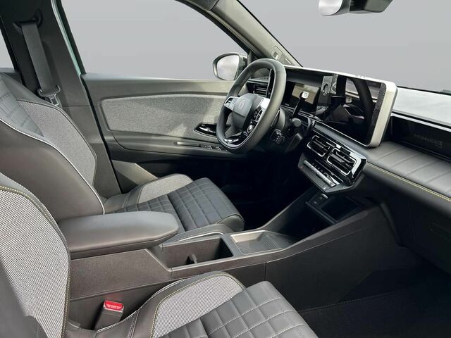 Рено R 4 2025 в Европе на Automoto.ua Зеленый Рено R 4, объемом двигателя 0 л и пробегом 2 тыс. км за 47011 $, фото 9 на Automoto.ua