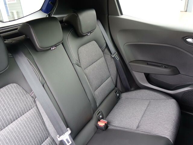 Мицубиси Кольт 2025 в Европе на Automoto.ua Мицубиси Кольт, объемом двигателя 1 л и пробегом 108 тыс. км за 21490 $, фото 16 на Automoto.ua