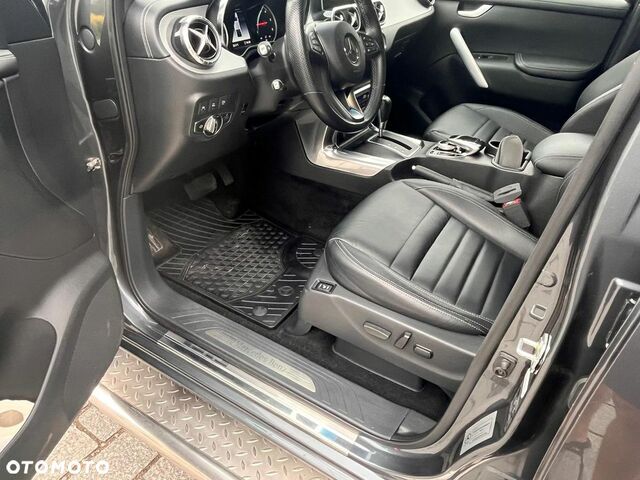 Мерседес X-Class 2019 в Европе на Automoto.ua Серый Мерседес X-Class, объемом двигателя 2.99 л и пробегом 69 тыс. км за 199260 $, фото 24 на Automoto.ua