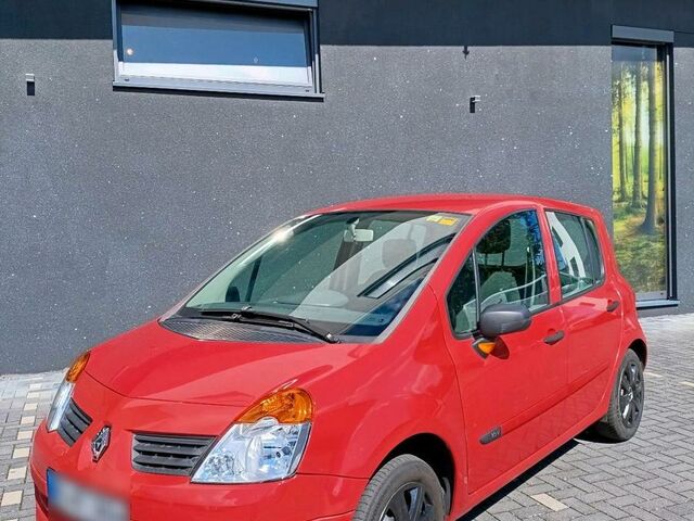 Рено Модус 2006 в Европе на Automoto.ua Рено Модус, объемом двигателя 0 л и пробегом 106 тыс. км за 1999 $, фото 3 на Automoto.ua