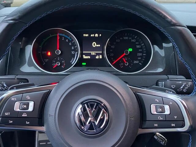 Фольксваген Golf GTE 2015 у Європі на Automoto.ua Чорний Фольксваген Golf GTE, об'ємом двигуна 1.4 л та пробігом 100 тис. км за 16750 $, фото 8 на Automoto.ua