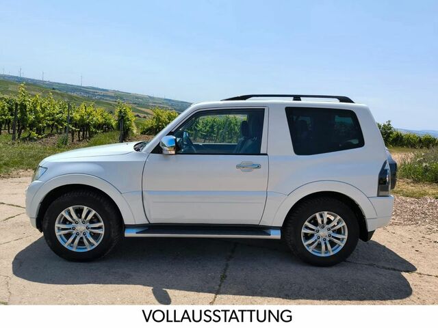 Міцубісі Паджеро 2016 у Європі на Automoto.ua Білий Міцубісі Паджеро, об'ємом двигуна 3.2 л та пробігом 51 тис. км за 41884 $, фото 1 на Automoto.ua