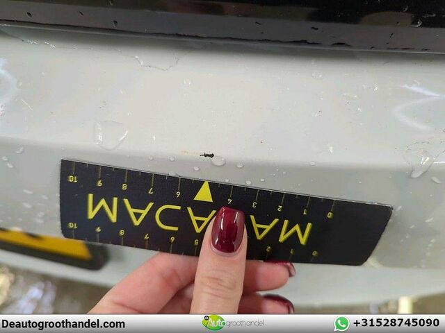 Фольксваген ID.3 2020 в Европе на Automoto.ua Белый Фольксваген ID.3, объемом двигателя 0 л и пробегом 146 тыс. км за 14762 $, фото 16 на Automoto.ua