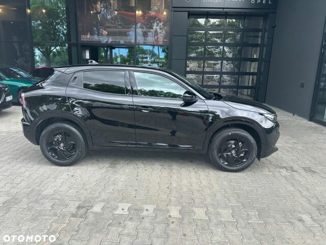 Альфа Ромео Джуниор 2025 в Европе на Automoto.ua Черный Альфа Ромео Джуниор, объемом двигателя 1 л и пробегом 1 тыс. км за 30243 $, фото 7 на Automoto.ua