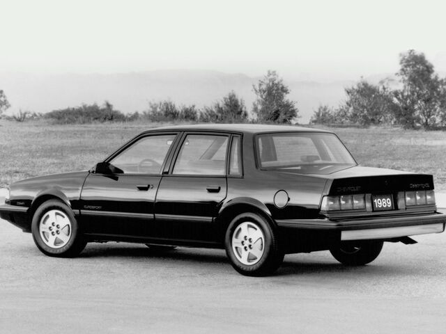 Шевроле Селебріті, Седан 1982 - 1990 2.8 V6 (130 л.с.)