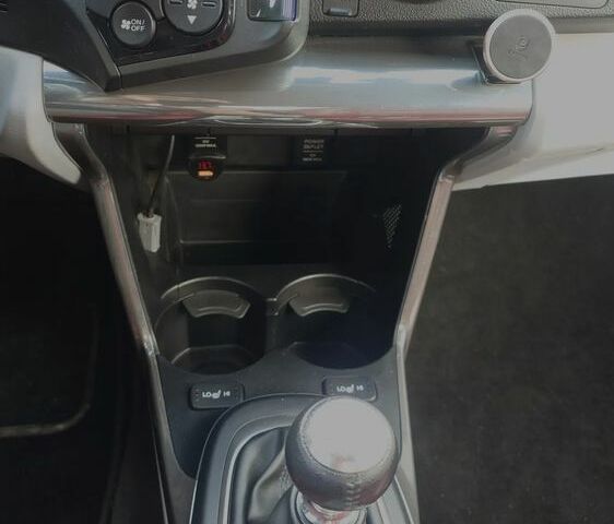 Хонда ЦРЗ, объемом двигателя 1.5 л и пробегом 71 тыс. км за 7667 $, фото 16 на Automoto.ua