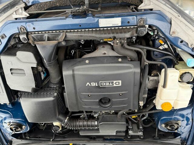 Шевроле Еванда 2006 у Європі на Automoto.ua Синій Шевроле Еванда, об'ємом двигуна 0 л та пробігом 189 тис. км за 1900 $, фото 9 на Automoto.ua