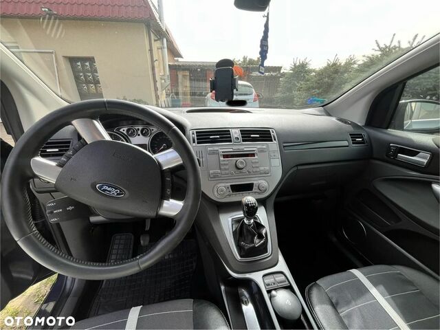 Форд Куга, объемом двигателя 2 л и пробегом 226 тыс. км за 7754 $, фото 3 на Automoto.ua