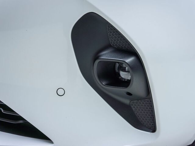 Білий Опель Корса, об'ємом двигуна 1.2 л та пробігом 47 тис. км за 16615 $, фото 8 на Automoto.ua