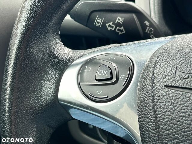 Форд Tourneo Connect Grand, объемом двигателя 1.5 л и пробегом 70 тыс. км за 17257 $, фото 14 на Automoto.ua