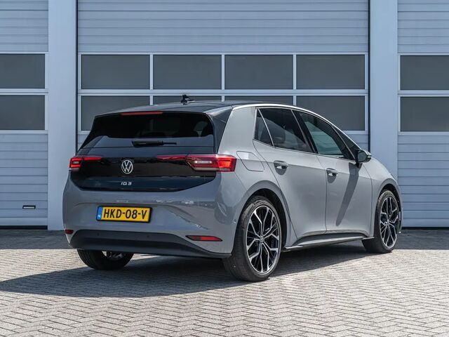 Фольксваген ID.3 2025 в Европе на Automoto.ua Серый Фольксваген ID.3, объемом двигателя 0 л и пробегом 5 тыс. км за 47119 $, фото 1 на Automoto.ua