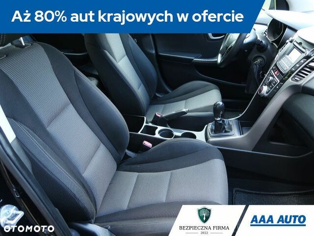 Хендай i30, объемом двигателя 1.37 л и пробегом 159 тыс. км за 6263 $, фото 9 на Automoto.ua